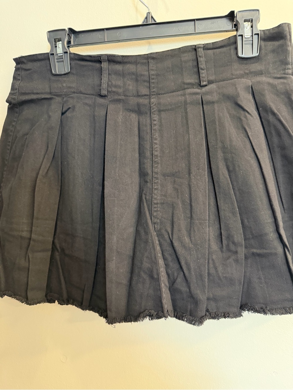 Women's Black Pleated Mini Skort - Classic A-Line - Picture 3 of 8